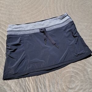 Lululemon skort, sz 6